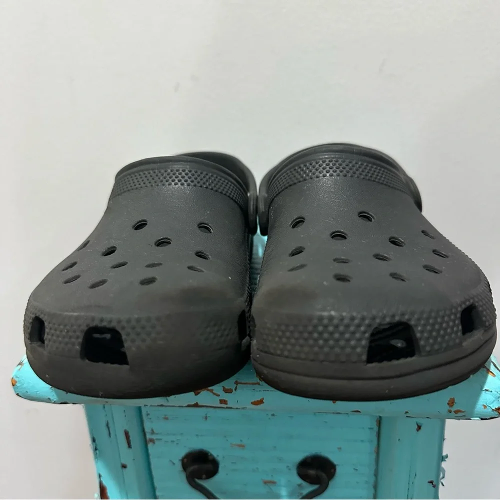 CROCS Classic Black Size J 2